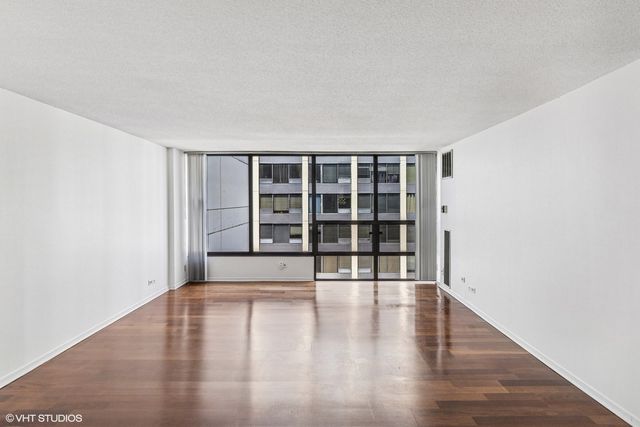 230 E ONTARIO Street 2305, Chicago, IL 60611