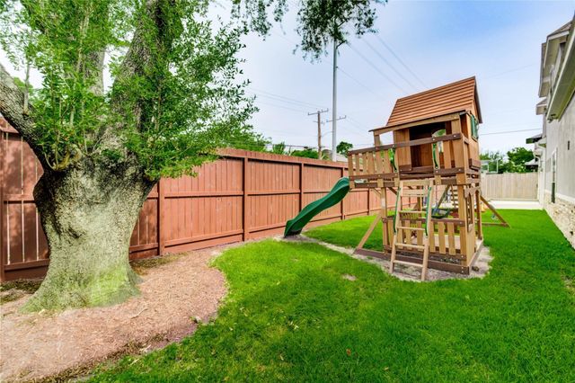 1403 Wakefield Drive, Houston, TX 77018
