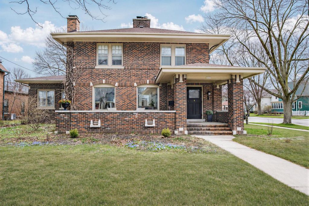 1330 N 5th STREET, Sheboygan, WI 53081