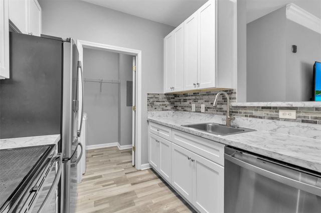 4802 51ST STREET W 1207, Bradenton, FL 34210