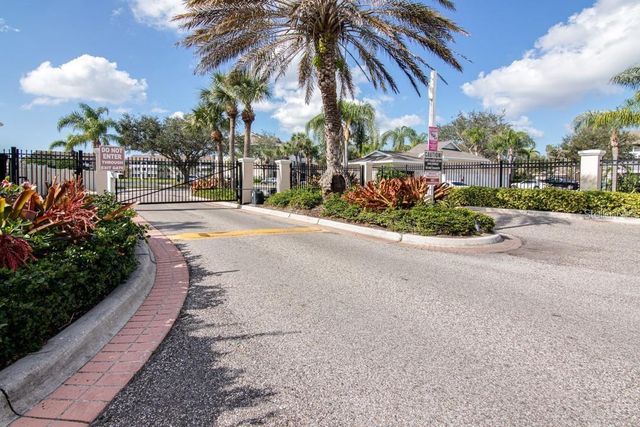 4802 51ST STREET W 1207, Bradenton, FL 34210