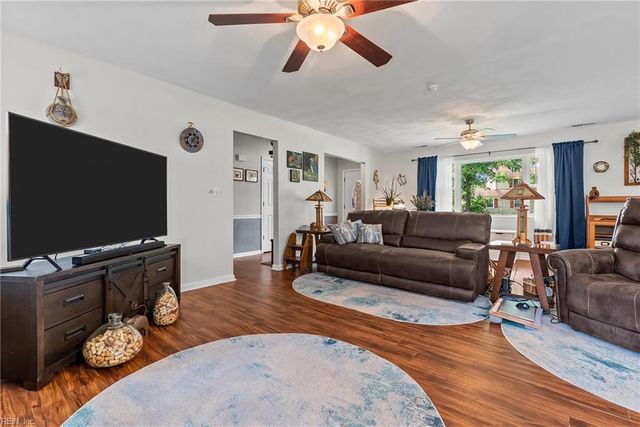 5112 Clear Lake Cir CIR, Virginia Beach, VA 23464