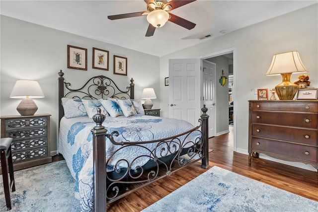 5112 Clear Lake Cir CIR, Virginia Beach, VA 23464