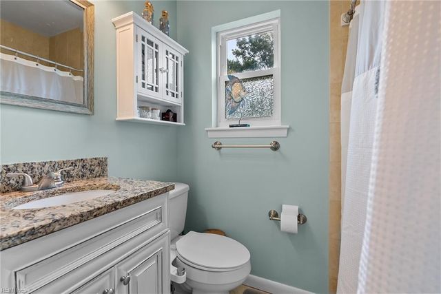 5112 Clear Lake Cir CIR, Virginia Beach, VA 23464