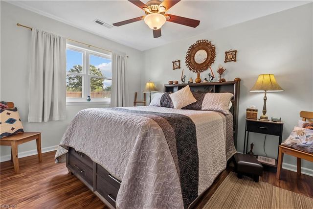 5112 Clear Lake Cir CIR, Virginia Beach, VA 23464