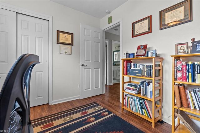 5112 Clear Lake Cir CIR, Virginia Beach, VA 23464