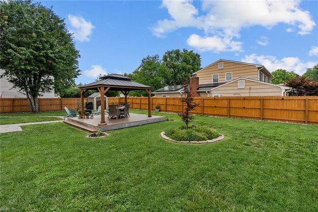 5112 Clear Lake Cir CIR, Virginia Beach, VA 23464