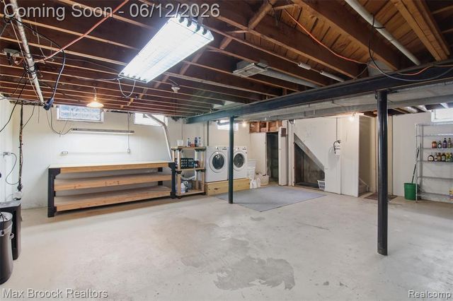 3745 Hayes Street, Wayne, MI 48184