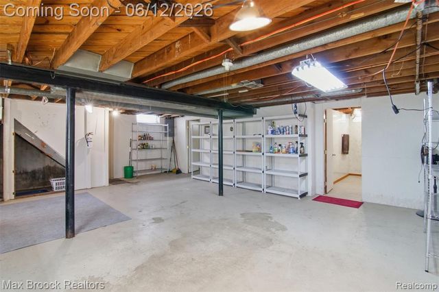 3745 Hayes Street, Wayne, MI 48184