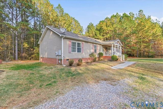 20692 Reese Rd, Dinwiddie, VA 23841