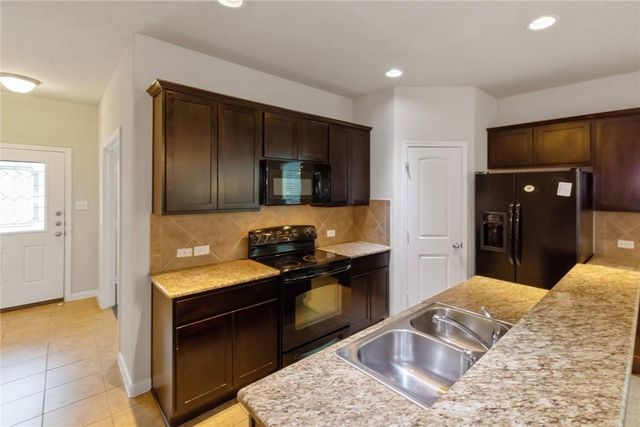 929 Alamo Plaza DR, Cedar Park, TX 78613