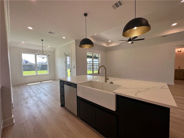 4302 Conestogo Court, Bryan, TX 77802