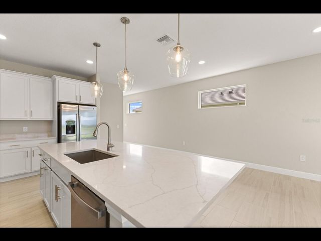 1099 WATERLINE COURT, Sarasota, FL 34240