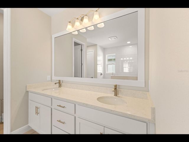 1099 WATERLINE COURT, Sarasota, FL 34240