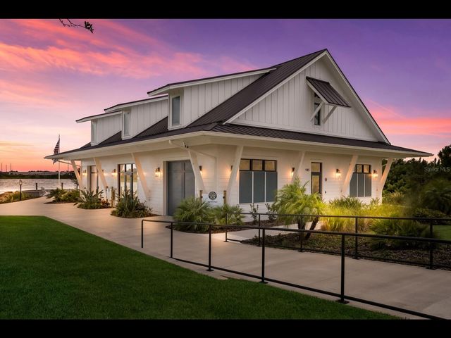 1099 WATERLINE COURT, Sarasota, FL 34240