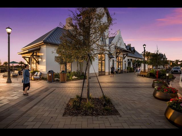 1099 WATERLINE COURT, Sarasota, FL 34240