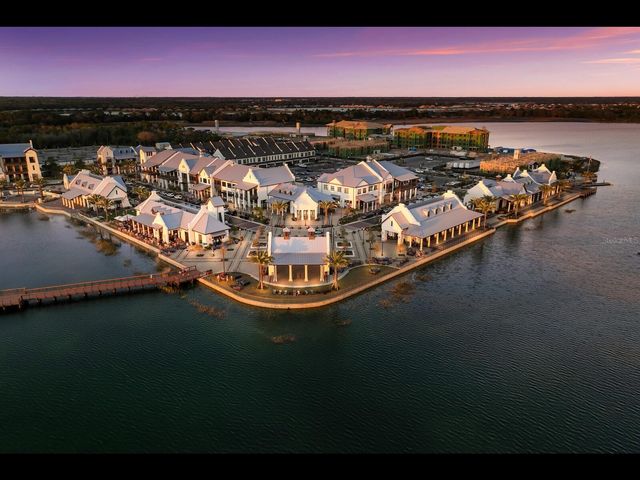1099 WATERLINE COURT, Sarasota, FL 34240