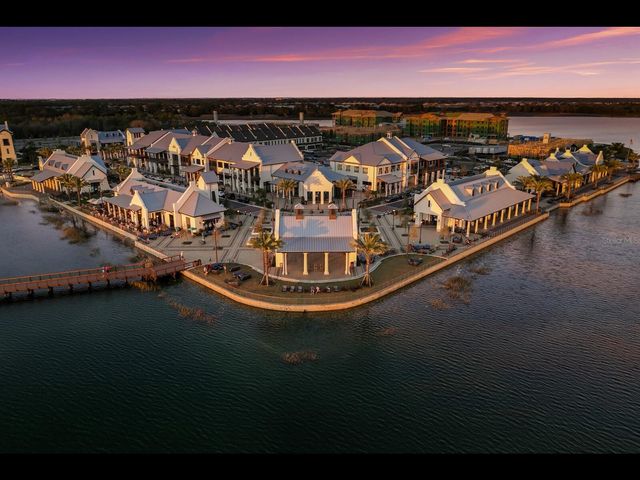 1099 WATERLINE COURT, Sarasota, FL 34240