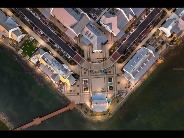 1099 WATERLINE COURT, Sarasota, FL 34240