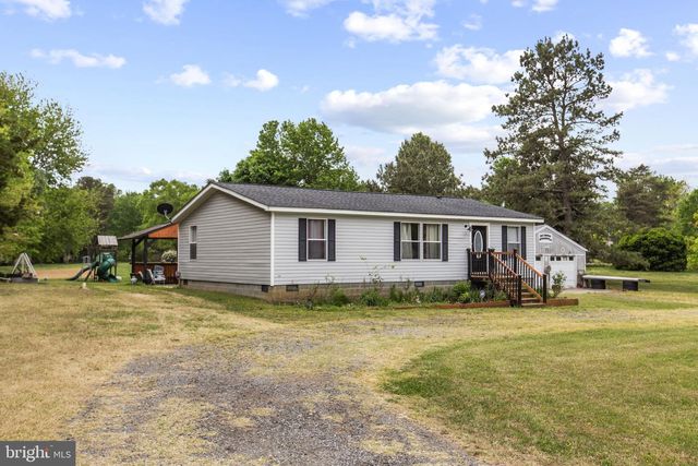 154 WORRELL LN, Colonial Beach, VA 22443