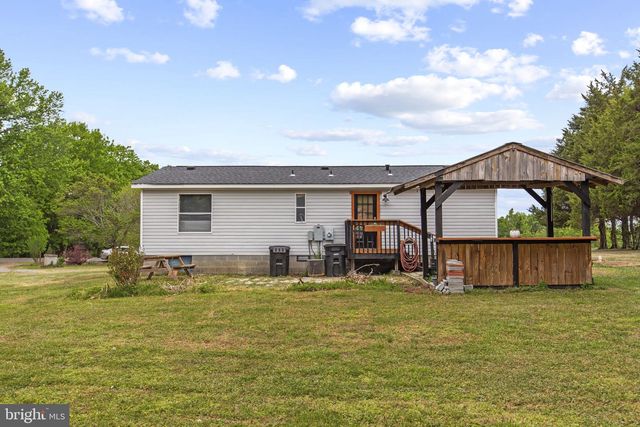154 WORRELL LN, Colonial Beach, VA 22443