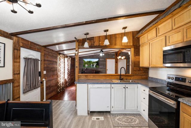 154 WORRELL LN, Colonial Beach, VA 22443
