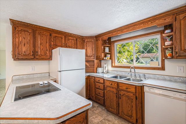 281 Ronald Street NE, Cedar Springs, MI 49319