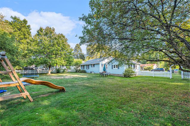 281 Ronald Street NE, Cedar Springs, MI 49319