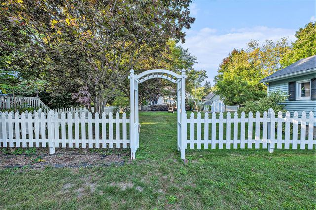 281 Ronald Street NE, Cedar Springs, MI 49319