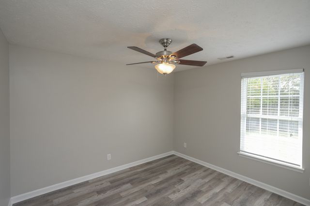 564 Rose Cottage Cir, Gallatin, TN 37066