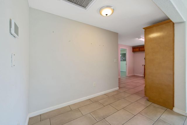 1408 N Park Street, Visalia, CA 93291