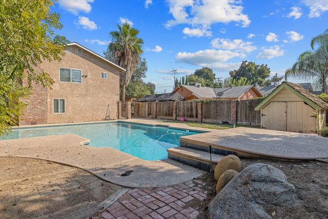 1408 N Park Street, Visalia, CA 93291