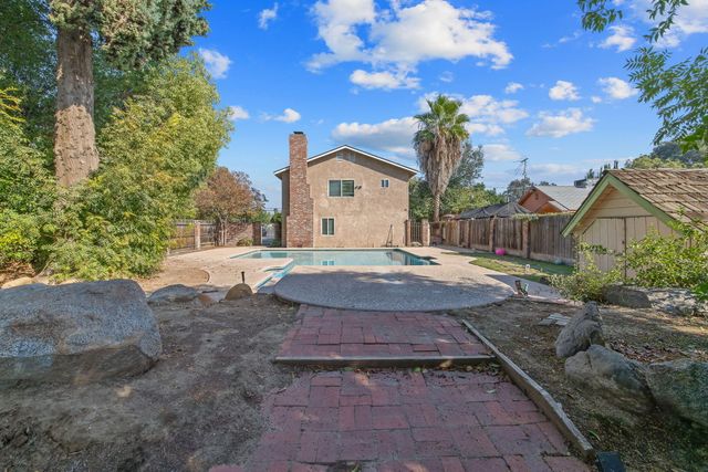 1408 N Park Street, Visalia, CA 93291