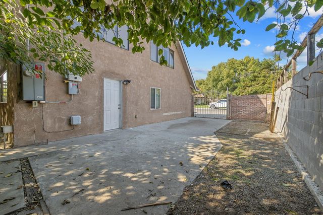 1408 N Park Street, Visalia, CA 93291