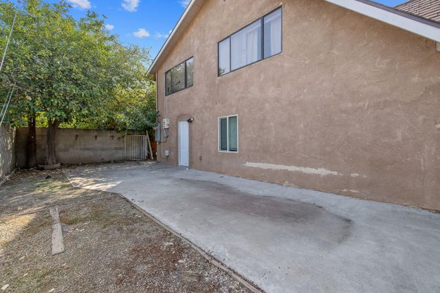 1408 N Park Street, Visalia, CA 93291