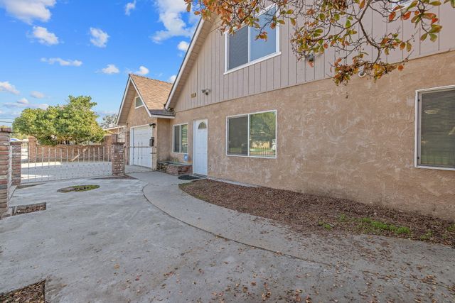 1408 N Park Street, Visalia, CA 93291