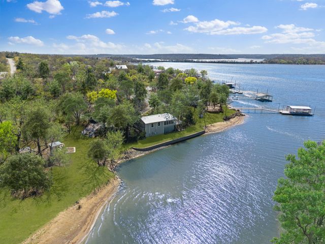 248 Lakeside Drive, Bowie, TX 76230