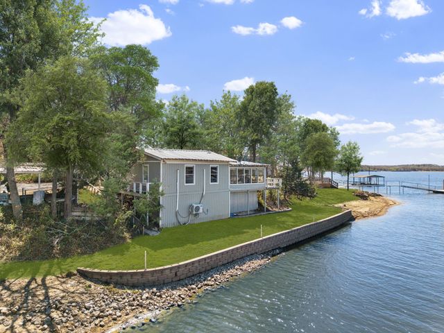 248 Lakeside Drive, Bowie, TX 76230
