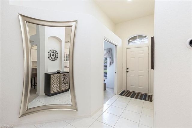 8535 Ibis Cove CIR M661, Naples, FL 34119