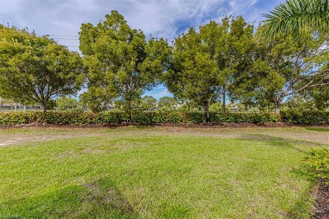 8535 Ibis Cove CIR M661, Naples, FL 34119