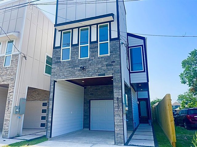 8131 Saint Louis Street, Houston, TX 77028