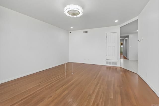 7273 Arillo St, San Diego, CA 92111