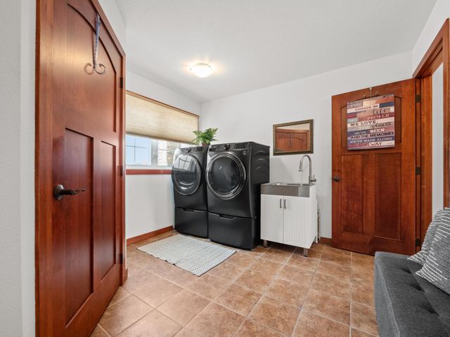 1599 Donway Court NE, Alexandria, MN 56308