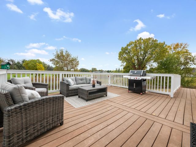 1599 Donway Court NE, Alexandria, MN 56308