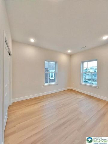 920 Centre Street, Easton, PA 18042