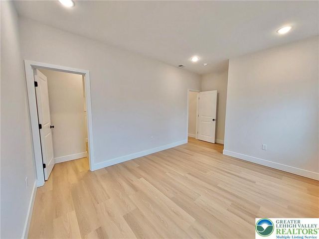 920 Centre Street, Easton, PA 18042