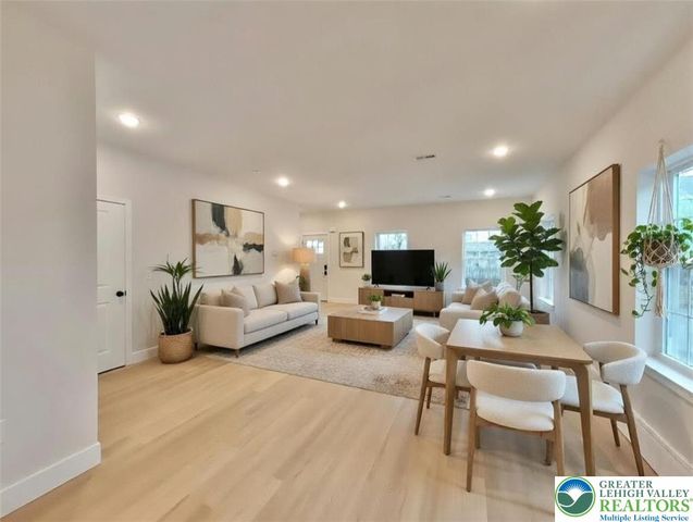 920 Centre Street, Easton, PA 18042