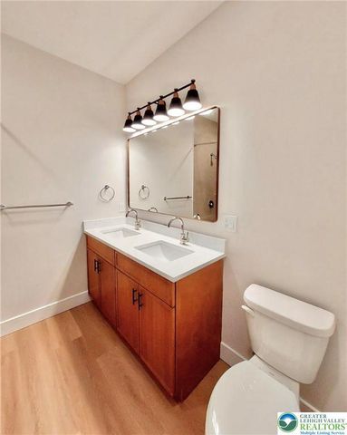 920 Centre Street, Easton, PA 18042