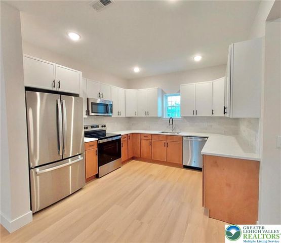 920 Centre Street, Easton, PA 18042