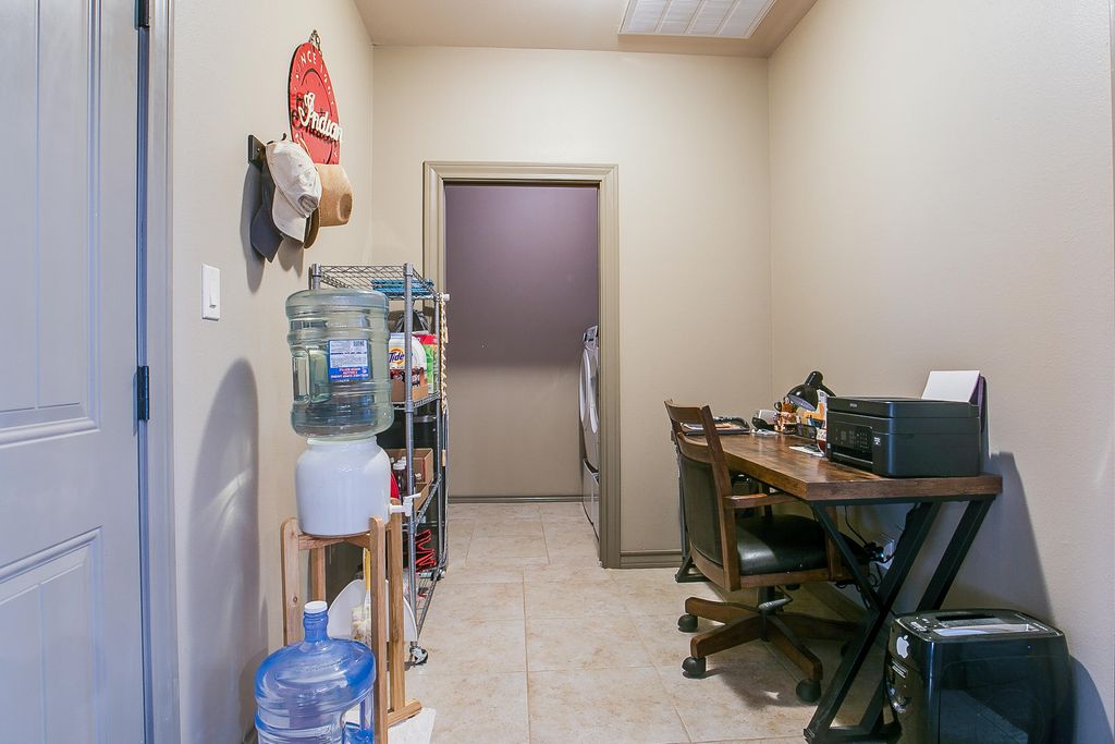 Image 23 of property listing at 8483 Puma Court, San Angelo, TX 76901